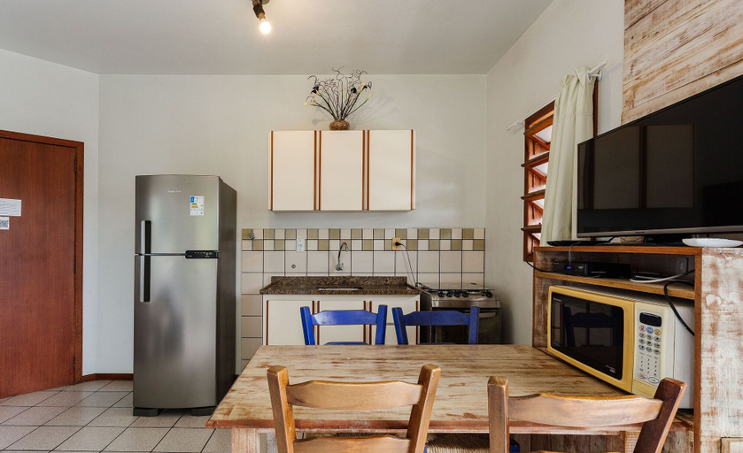 Private kitchen, Nice Apartment 270m From the Beach Stcy201, Florianopolis