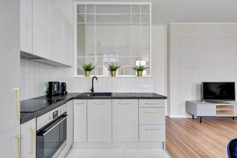 Private kitchenette, Capri - Cozy & Comfortable near Beach, Gdańsk City