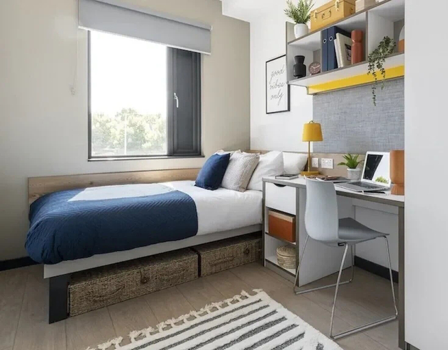 Room 5, Student Only Riverside, Kent