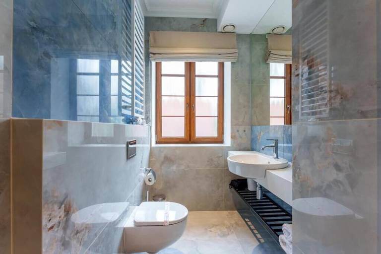 Bathroom 2, Le Mont Medical & Spa, Lubań