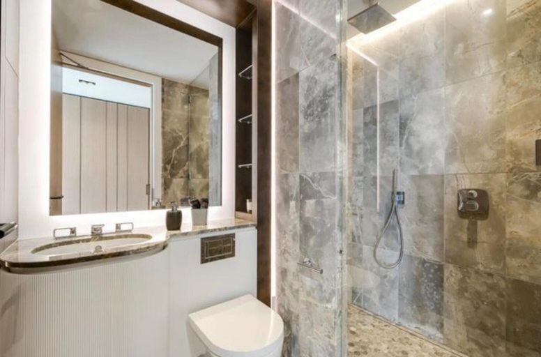 Bathroom 4, Luxury London Apartment With 3 Bedrooms, London