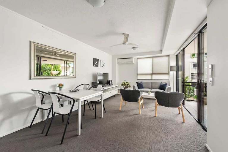 Primary image, Resort Living < 10mins CBD ~ 2bed / 2bath / 1car, Brisbane