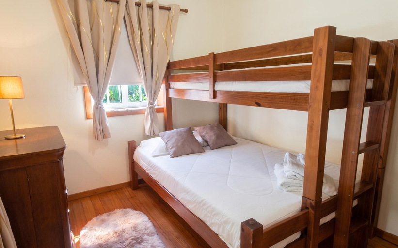 Bedroom 3, Ideal Villa in Vila Nova de Famalicao with Private Pool, Vila Nova de Famalicão