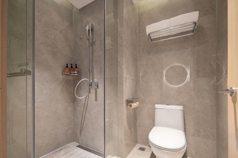 Bathroom 3, Orange Hotel Wuhan Dunkou Development Zone Sports Center, Wuhan