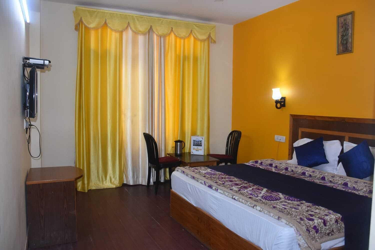 Bedroom 3, Hotel Sidhartha, Kullu