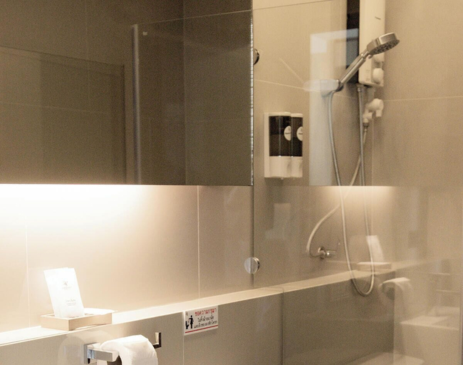 Bathroom 4, The 28th Hotel, Muang Kanchanaburi