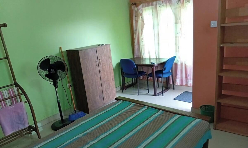 Bedroom 3, Galkotuwa Estate, Udunuwara