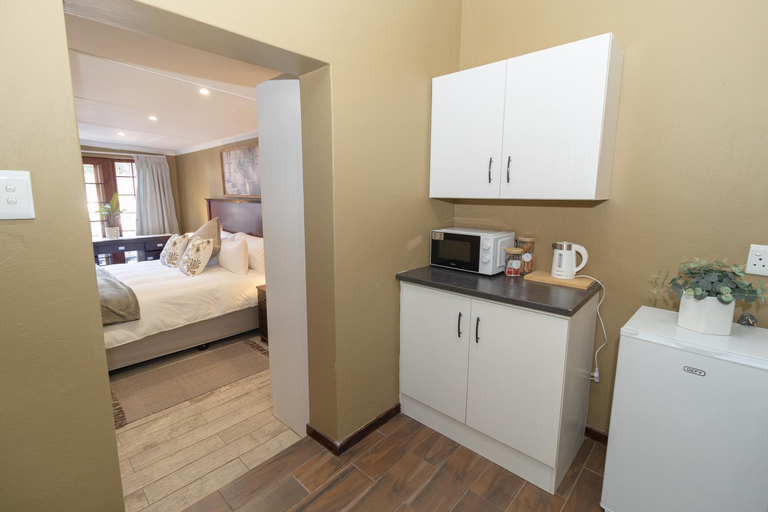 Bedroom 3, Milner Manor Guesthouse, Mangaung