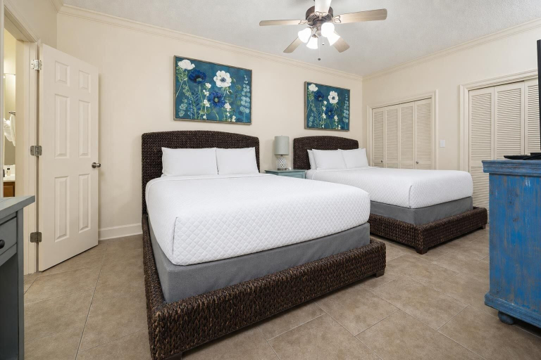Room 5, Phoenix Ix 902 2 Bedroom Condo, Escambia