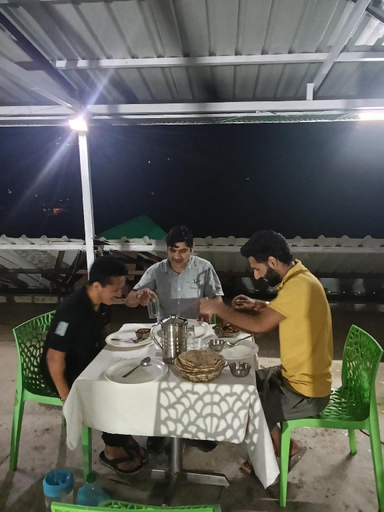 Food & Drinks 3, Hotel The Oak Valley, Kangra