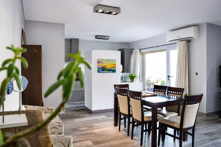 Dining 3, La ola, Biedma