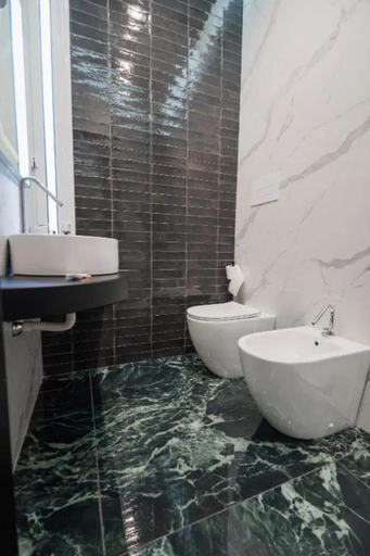 Bathroom 2, Lucignolo Rooms, Napoli