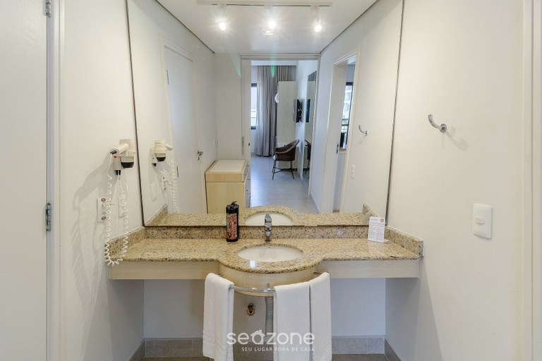 Bathroom, Amazing Suite in a Luxury Beachfront Resort Jbv279, Florianopolis