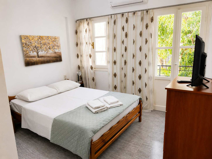 Room 2, Kalymnos Island Gentaway - Chora Central Location, South Aegean