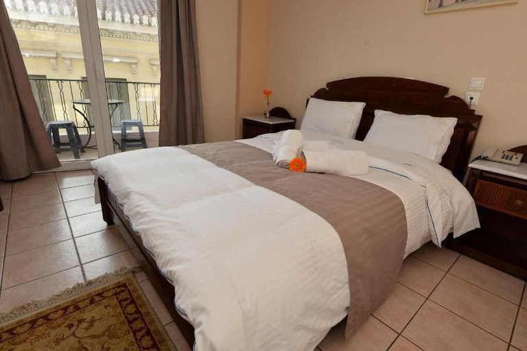 Bedroom 5, Hotel Byron, Attica