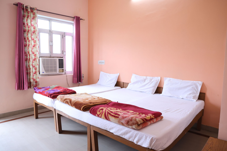 Room 5, Shree Krishna Hotel & Restaurant, Dausa