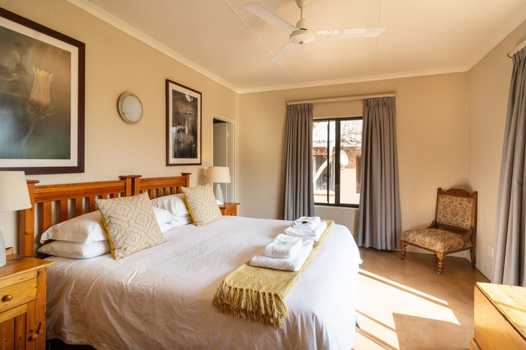 Bedroom 1, Lindani Game and Lodges, Waterberg