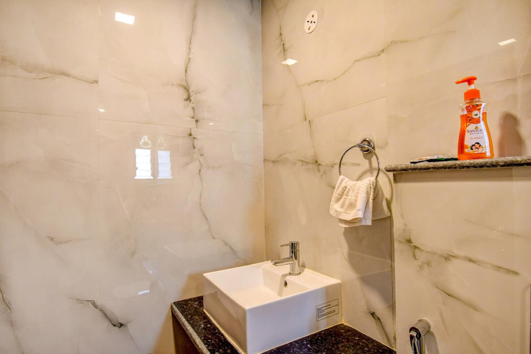 Bathroom, Fabhotel Moubani Residency, North 24 Parganas