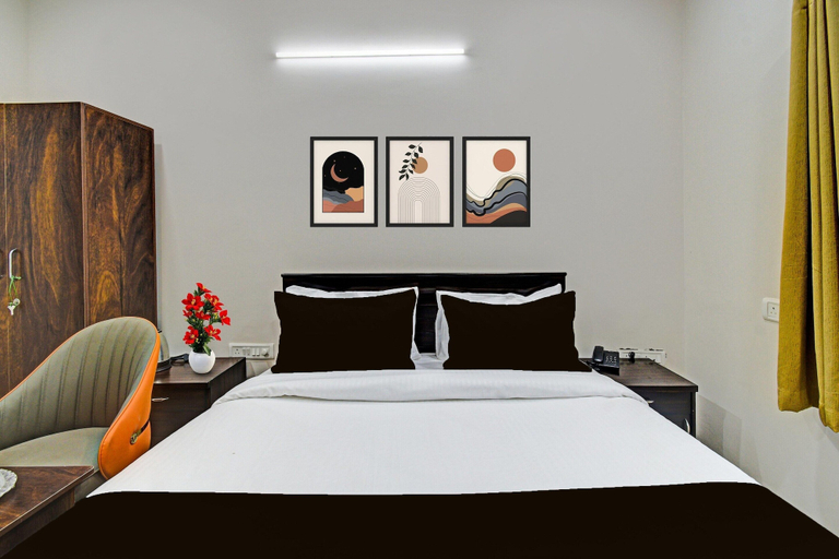 Room 3, Deluxe Room Hyderabad Central University, Ranga Reddy