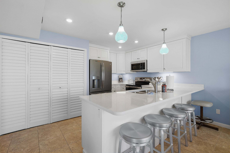 Private kitchen 3, Errol By The Sea 126, Volusia