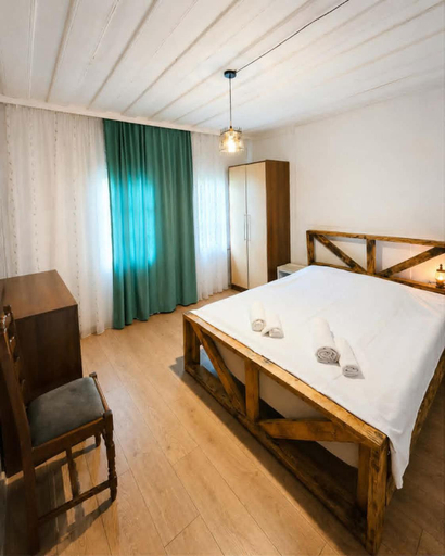 Bedroom 3, odahouse. fireplace and spring water., Batumi