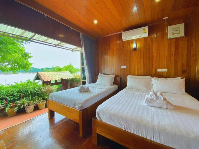 2, Baansupichaya Hotel, Chiang Khan