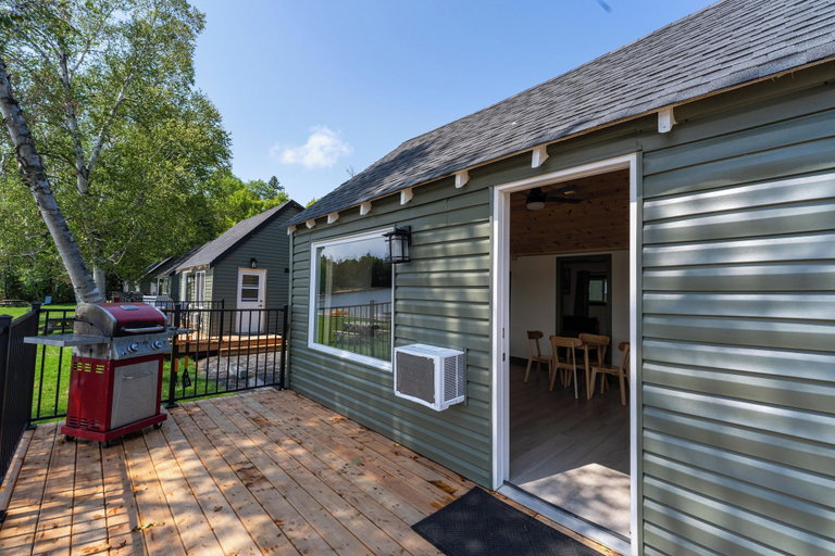 Exterior & Views 2, White Birches Cottages, Haliburton