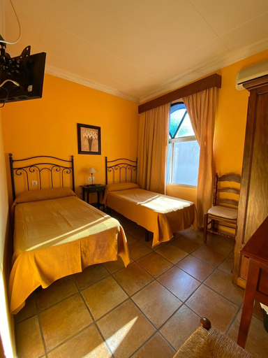 Bedroom 4, Hostal Rural Las Lomas, Huelva