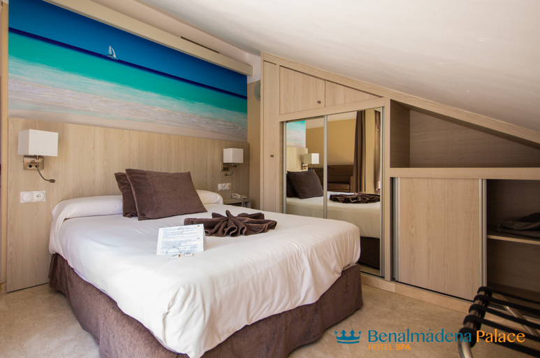 Bedroom 3, Benalmadena Palace Hotel Spa, Málaga