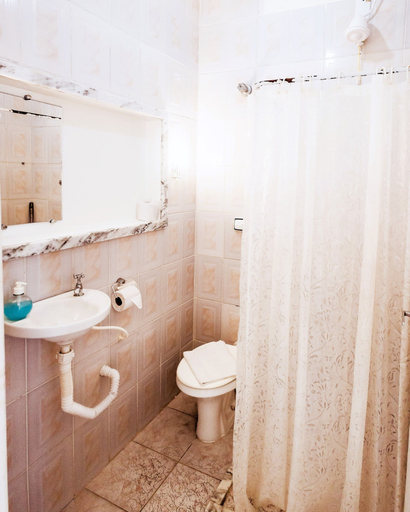Bathroom 4, Pousada Peruibe 455, Peruíbe