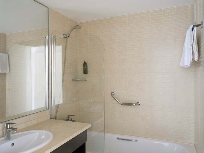 Bathroom 5, Ona Valle Romano Golf & Resort, Málaga
