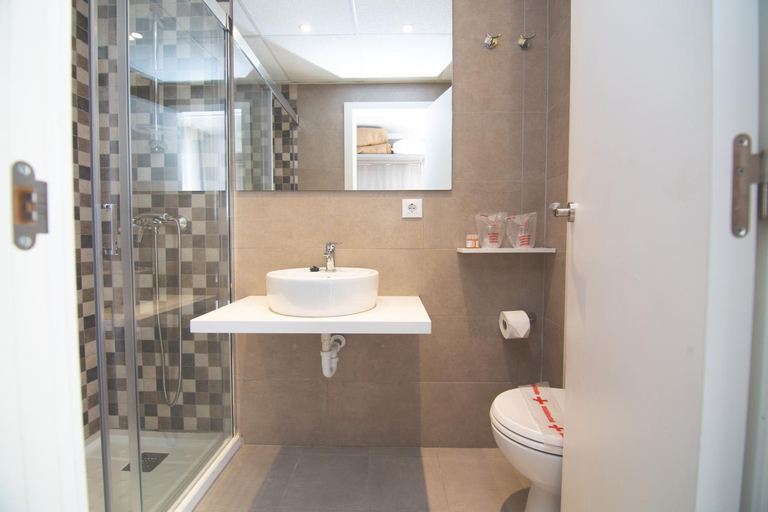 Bathroom 4, Hotel Club S'illot, Baleares