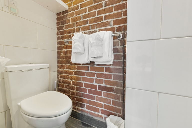 Bathroom 3, Château des Tourelles - Par Aneyro, Communauté-Urbaine-de-Québec