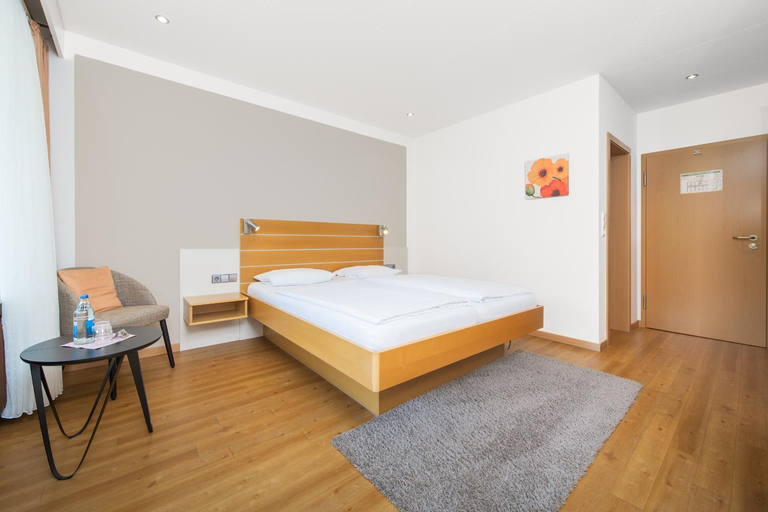 Bedroom 2, Gartenhotel Feldeck, Waldshut