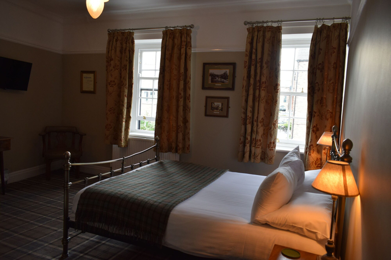 Bedroom 2, The Rose and Crown, York