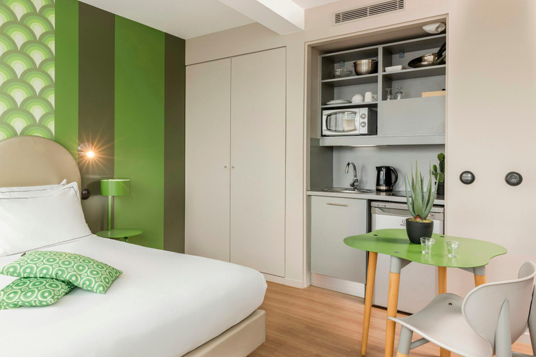 Bedroom 2, Appart City Collection Paris Velizy, Yvelines