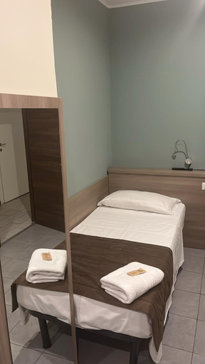 Bedroom 4, Hotel Vintage Milano Centrale, Milano