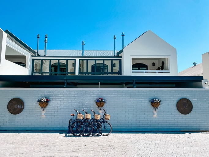 Exterior & Views 2, Le Petit Manoir Boutique Hotel, Cape Winelands
