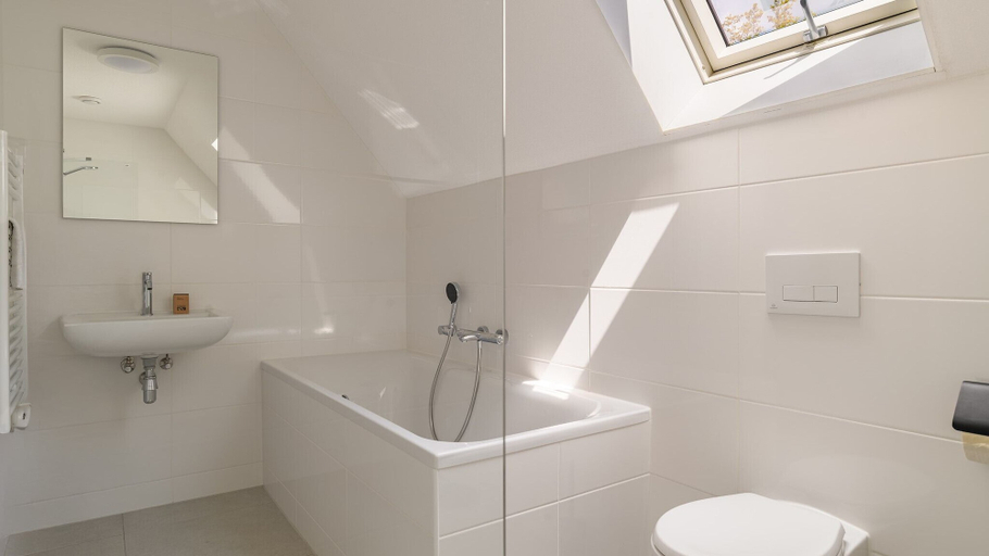 Bathroom 3, Dormio Resort De Hondsrug, Aa en Hunze