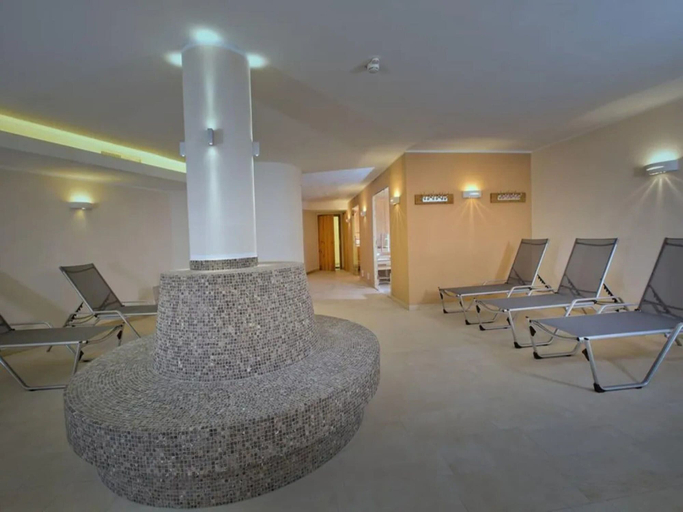 Sauna 4, Bright Apartment With Garden for 8, Zell am See