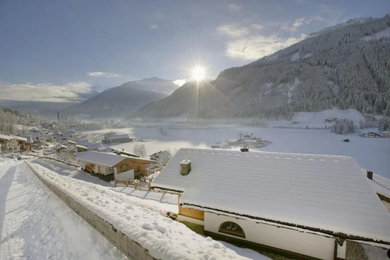 Exterior 5, Quiet Alpine Cottage for 9 With Suana, Zell am See