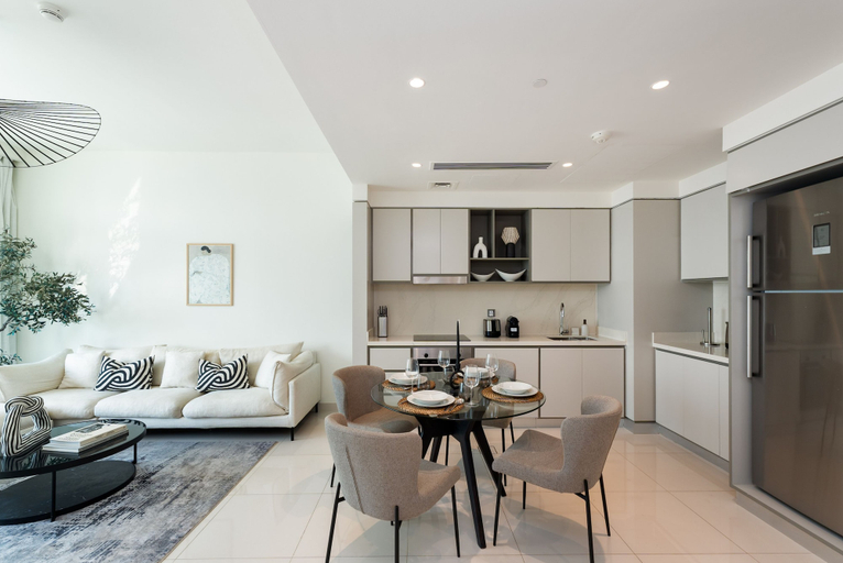 Room 4, Stylish Emaar Beachfront 2BR w Beach Access, Dubai