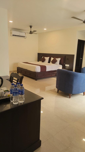 5, Hotel Varsha international, Thrissur