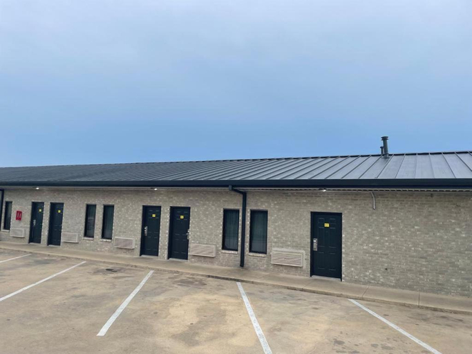 Von Ormy Executive Inn, Bexar