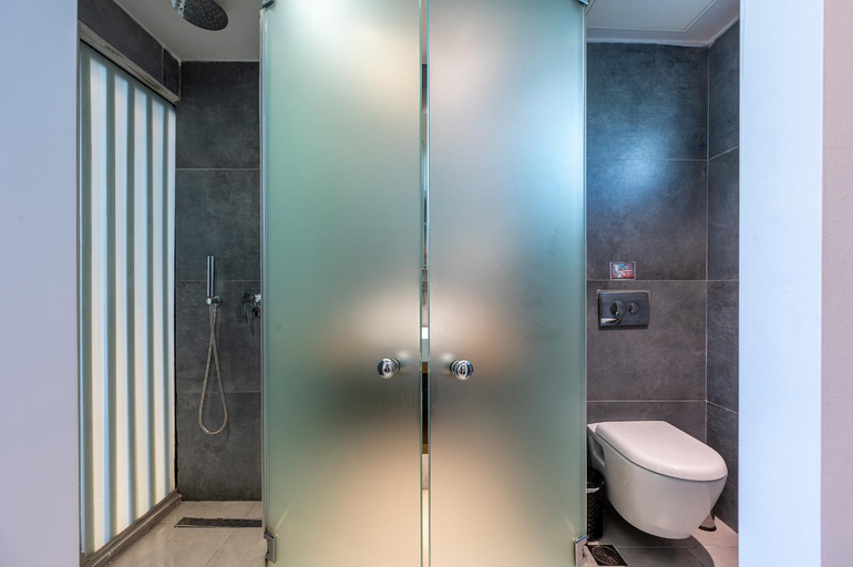 Bathroom 4, Harmony Crest Resort, South Aegean