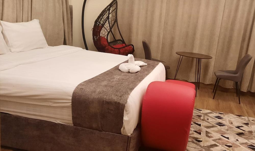 Bedroom 4, Golden Tulip Abha