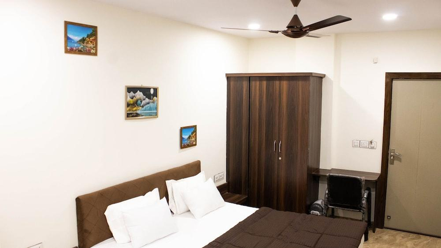 Bedroom 5, kiwi inn hotel, Indore