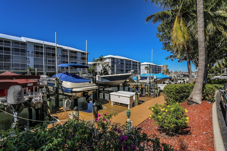 Exterior & Views, Hibiscus 844 by Distinctive Beach Rentals, Lee