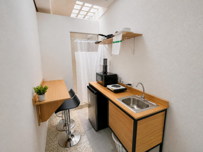 Others 4, Urban Hotel, ZONA 5