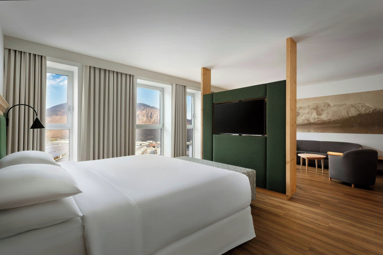 Bedroom 4, Four Points by Sheraton Bolzano, Bolzano